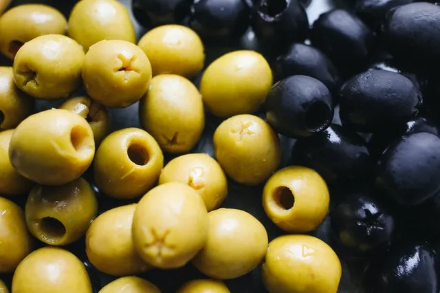 Olive (1 media)